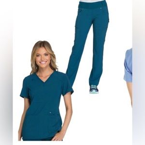 Cherokee Iflex scrub set size small.